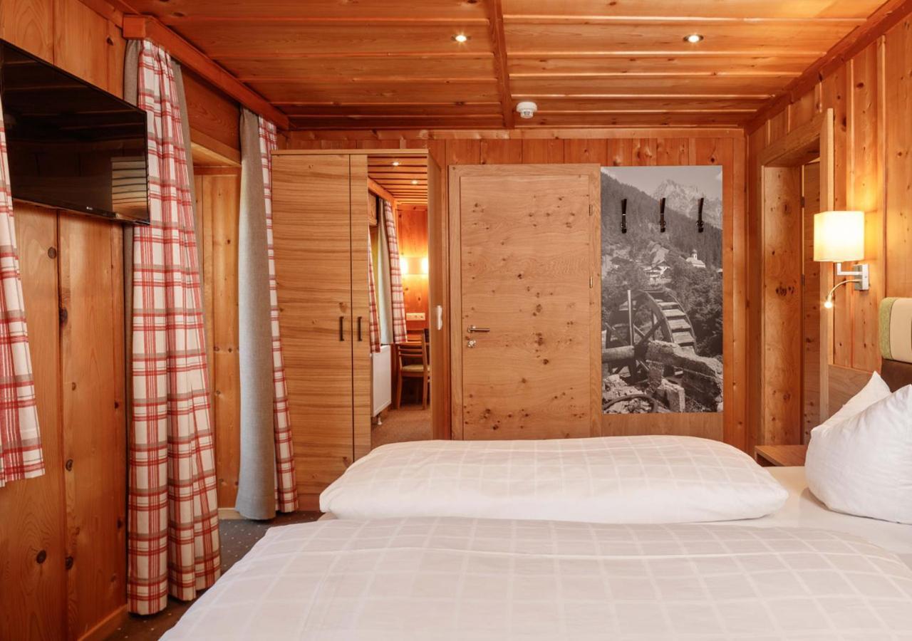 Landgasthof Adler Hinterhornbach Eksteriør billede